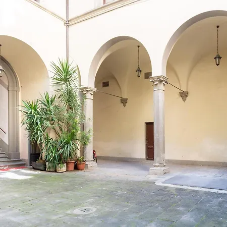 Belle Donne Apartment